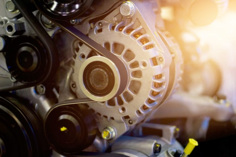 Introducción a la distribución cadenas vs correas- correa de auxliliares